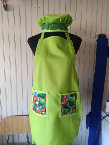 Delantal de Cocina Verde Claro con Gorrito y Detalles de Mario Bros